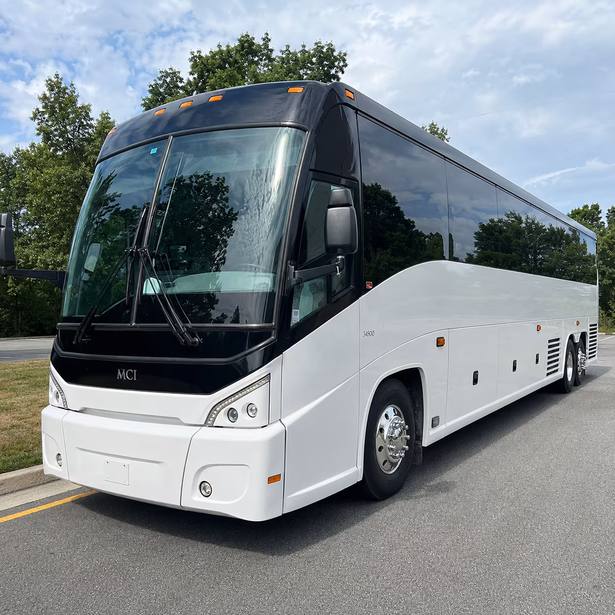booking airport shuttles to sea for government and military groups