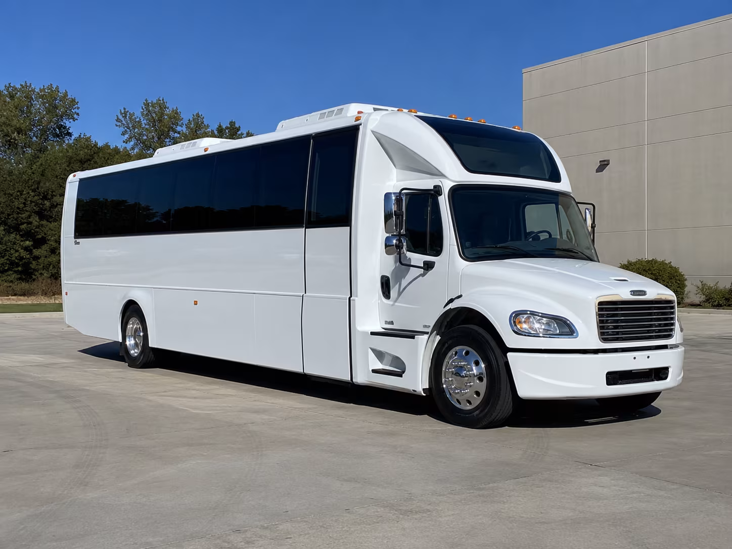 lacey 28 passenger party bus