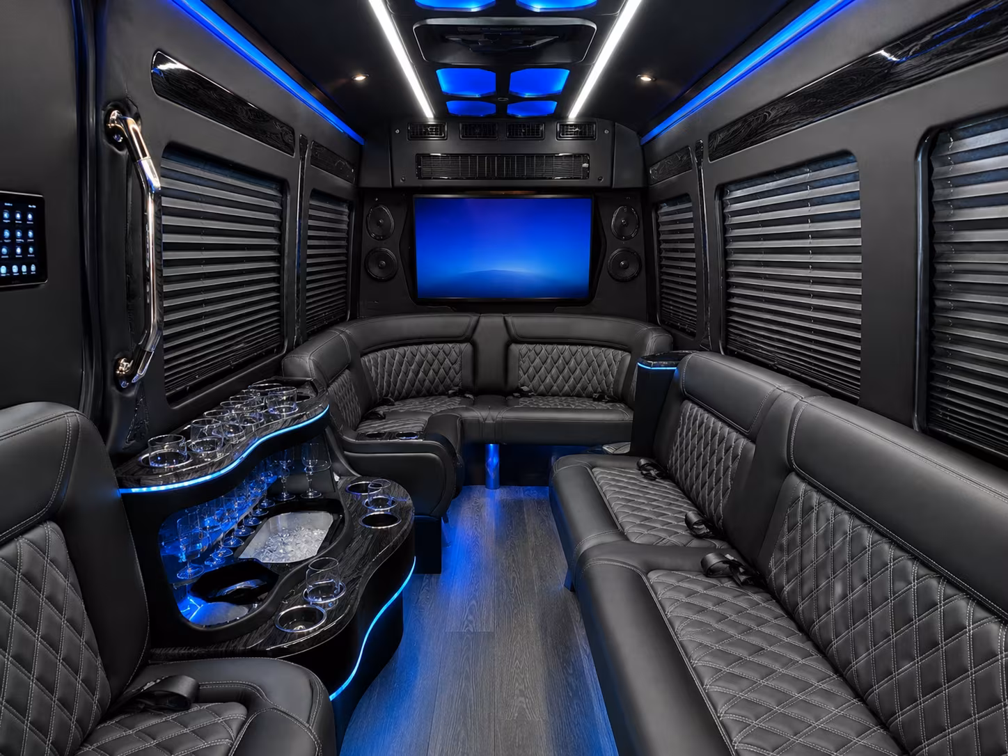start your leavenworth or ocean shores trip the right way with the right bus